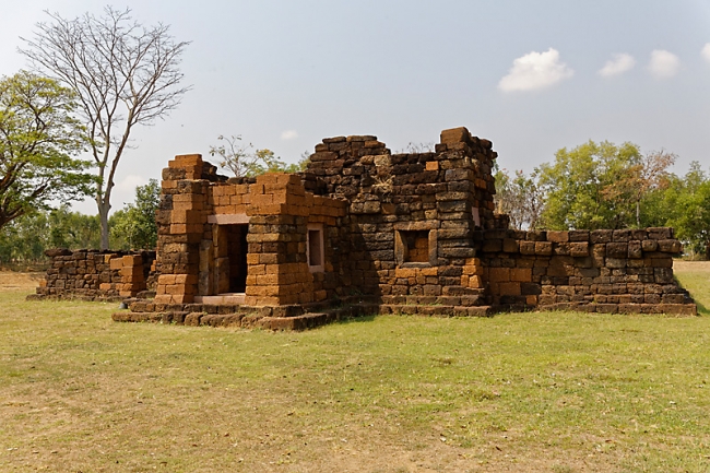 Prasat Ban Chang Pi-006